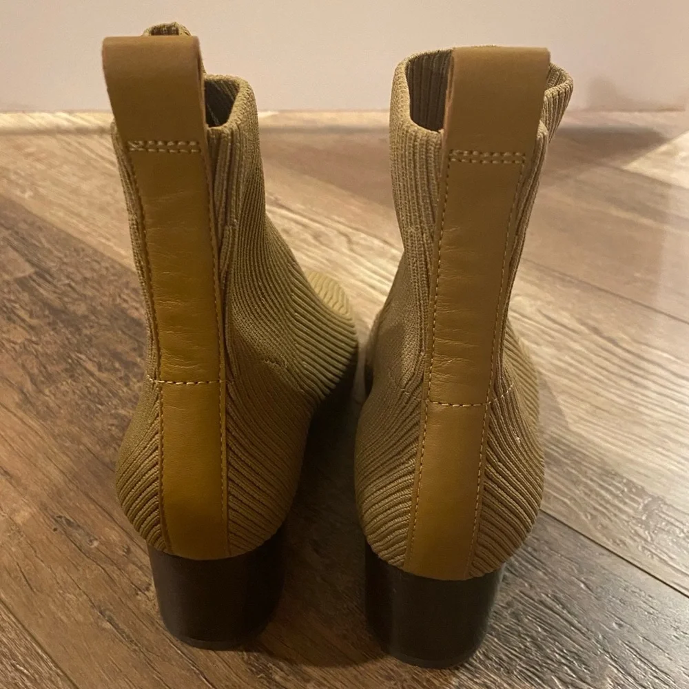 Everlane Glove Boot - Picture 4 of 6